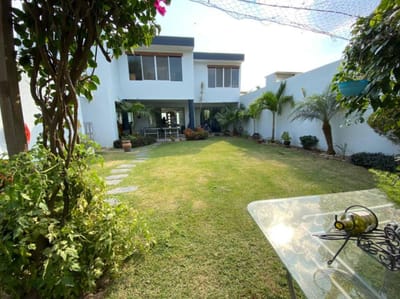CASA EN VENTA EN COND. ESPIRITU SANTO Carretera Cotoca Km. 5 a lado de Fidalga