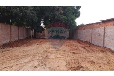 TERRENO EN VENTA EN SAN LORENZO BARRIO RESIDENCIAL