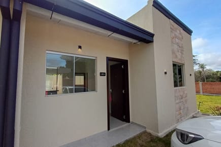 Alquilo chalet a estrenar en condominio cerrado  Luque
