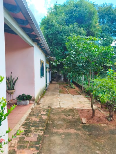 House For Sale – 3-room Home With Large Yard, Excellent Investment Opportunity