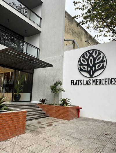 ALQUILO DEPARTAMENTO DE DOS HABITACIONES Y DOS COCHERAS - LAS MERCEDES