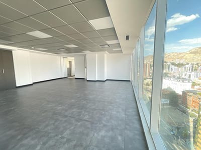 OFICINA EN VENTA A ESTRENAR EN CALACOTO