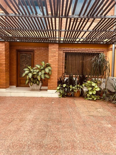 Dúplex en venta — Zona La Costa Lynch (Barrio Santa María)