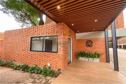 Vendo vivienda en Town Houses Laguna.