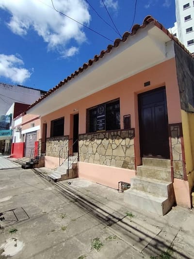 CASA CENTRICA EN VENTA