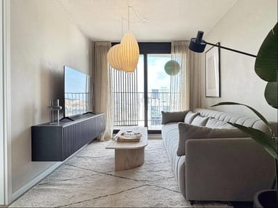 Apartamento de 2 dormitorios equipado y con garaje opcional en alquiler