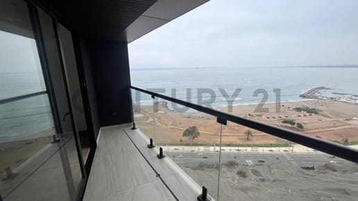 VENTA DE DEPARTAMENTO LOF FRENTE AL MAR EN CHORRILLOS 