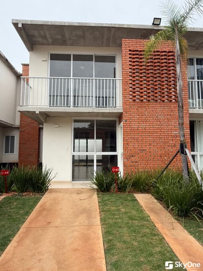 ALQUILO DUPLEX DE 3 HABITACIONES EN CONDOMINIO CERRADO EN LUQUE