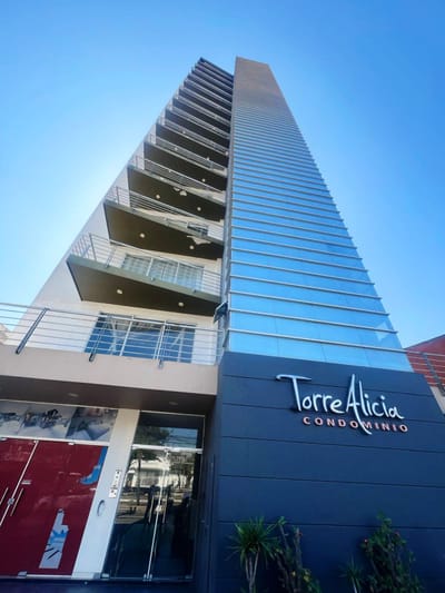 Edificio En Zona Comercial NEGOCIABLE