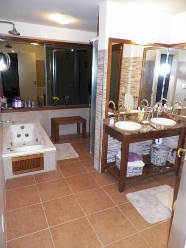 Pinares, Mansa. Parada 34, Cno A La Laguna. 4 Dorm. 