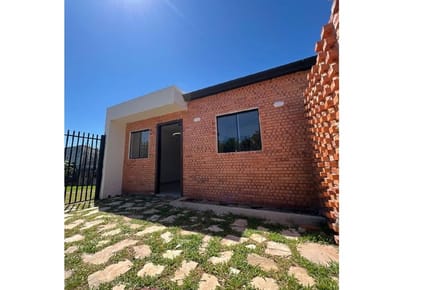 Casa-Venta-CALLE SIN SALIDA CASI EMILIANO GABRIAGUEZ, Capiata, Central