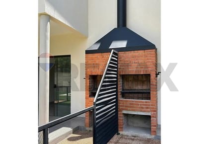VENDO HERMOSO DUPLEX  CON PISCINA EN LOMA MERLO LUQUE 