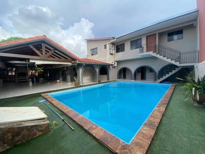 En venta amplia casa