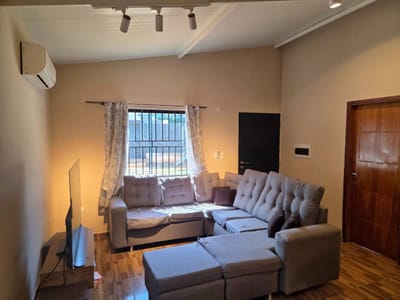 VENDO CASA EN FERNANDO DE LA MORA