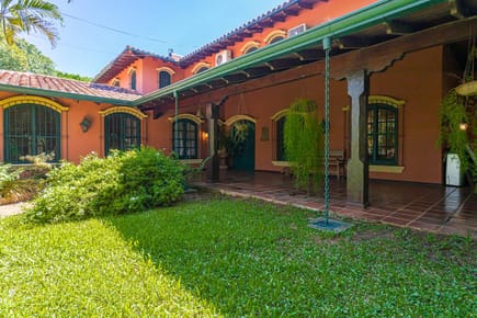 Residencia estilo Colonial en Barrio San Jorge 