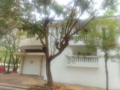Esquina estratégica en Asunción – General Santos y 25 de Mayo