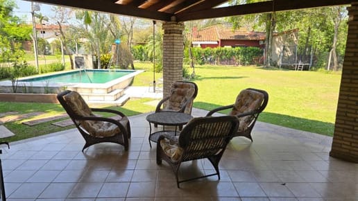 VENDO AMPLIA CASA EN URBANIZACIÓN SADI III SAN BERNARDINO
