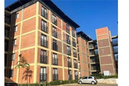EN VENTA DEPARTAMENTO - LUQUE, YKUA KARANDA'Y