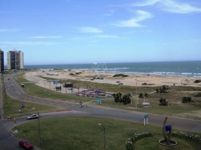 Apartamento de 3 dormitorios en Venta en Torre Imperiale, Punta del este , Playa Brava