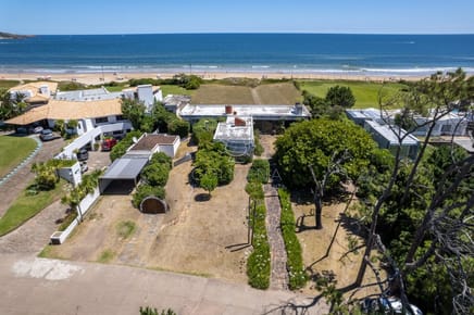 Casa en primera linea al mar en Solanas