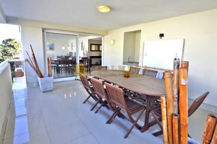 Encantador departamento a metros del mar! con amplio metraje
