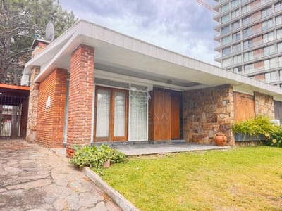 Casa PH en Aidy Grill - apasos de la playa brava y playa mansa - Consulte!!!
