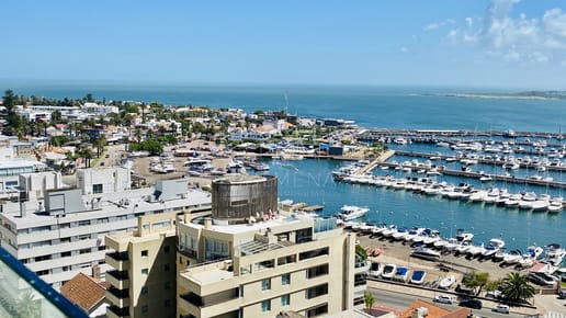 Oportunidad en Torre Verona - Apto 3 dorms y servicio