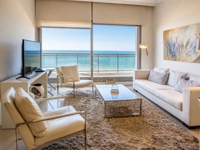 Hermoso Pent-house en torre Imperiale - zona de la Brava - Cod.5418