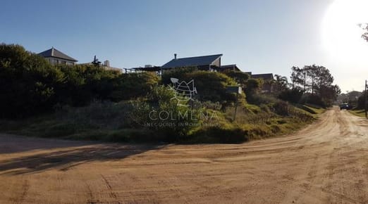 Terreno en Tio Tom! CON VISTA! a metros de la playa!