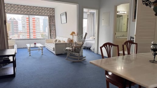 Apartamento en Peninsula, 1 dormitorios y medio con garaje