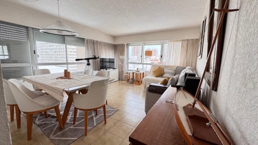 Apartamento en alquiler - Peninsula cerca playa mansa y brava.