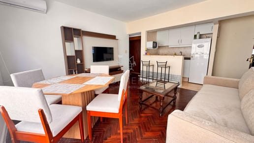 Apartamento en Alquiler en Peninsula a 1 cuadra y media playa los dedos