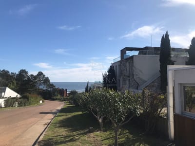 Muy lindo departamento a metros del mar Punta Ballena