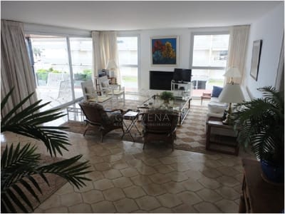 Apartamento en Venta - Edificio Brioni, Punta del Este