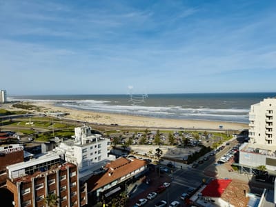 Apartamento con vista al mas a pasos del puerto disponible en alquiler temporal