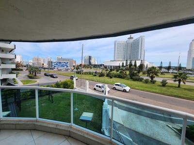 Apartamento en Venta y Alquiler, Mansa, Punta del Este, 3 Dormitorios.