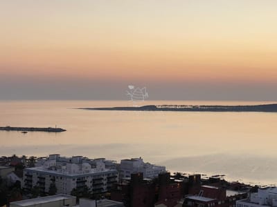 Se Alquila Rebelión -  Apto con Excelentes vistas a playa mansa y Brava
