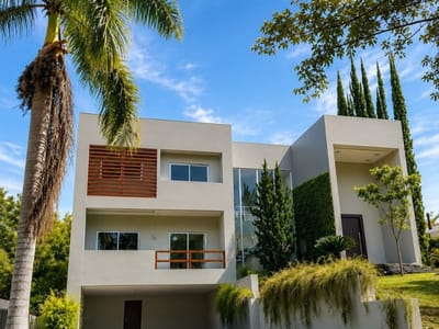 Vendo Casa en Paraná Country Club – 3 suites, piscina y 1.300 m²