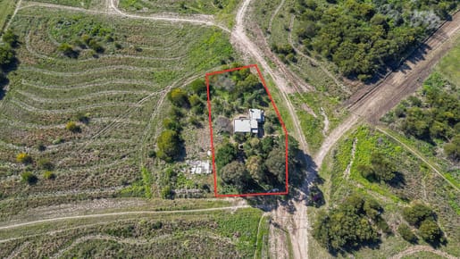 Venta Terreno 919 m2 con casa a reciclar próxima barrios privados