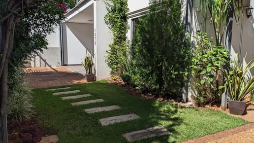 En Venta - Amplia Casa De 4 Dormitorios En Barrio Mariscal Estigarribia