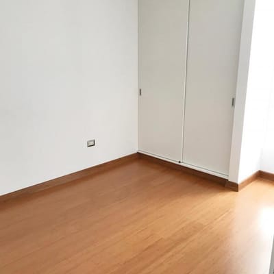 ULTIMOS 2 DPTOS, CON VISTA A AREAS VERDES Y DE ESTRENO EN SURCO