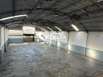 SOBRE AV. ITALIA 650 M2 TERRENO CON GALPÓN Y OFICINAS MALVIN CON RENTA