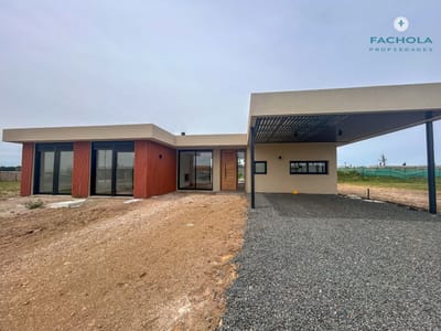 Casa en alquiler en Barrio La Juana