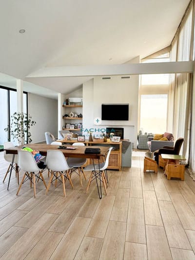 Casa en alquiler c/ cochera en Colinas de Solymar
