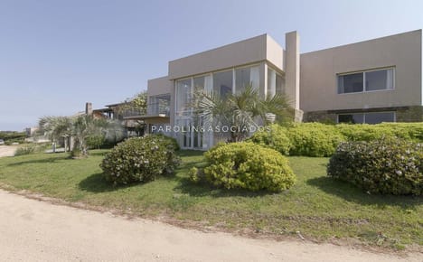 Casa en Venta de 4 Dormitorios en Club del Mar, José Ignacio