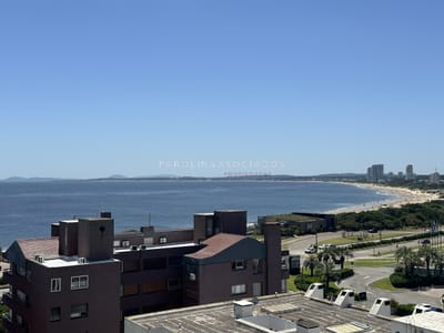 Excelente apartamento en venta en Punta del Este.