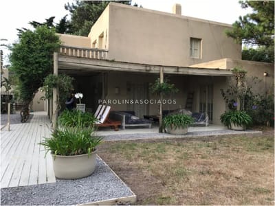 Casa en Venta de 4 Dormitorios en Rincon del Indio, Punta del Este