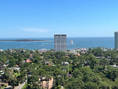 Apartamento en venta de 2 dormitorios en Roosevelt, Punta del Este.