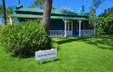 Casa en Venta de 4 Dormitorios en  La barra, Punta del Este