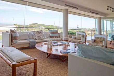 Apartamento en venta de 5 dormitorios en Grey Stone, Punta del Este.